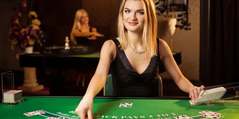 Game bài casino hấp dẫn, thưởng lớn tại 32win